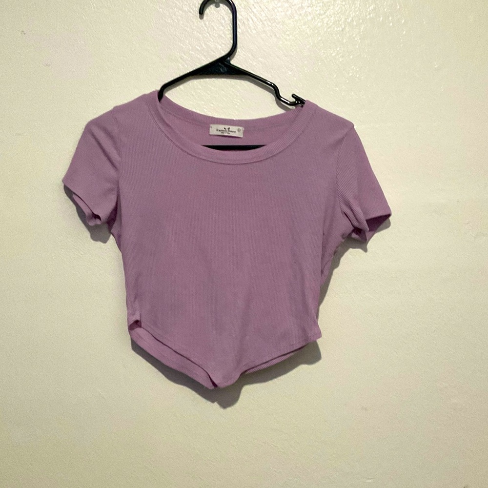 Women’s purple basic crop tee
